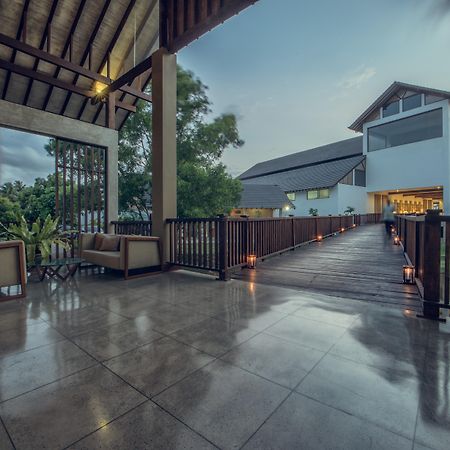 Suriya Resort Wayikkal Buitenkant foto
